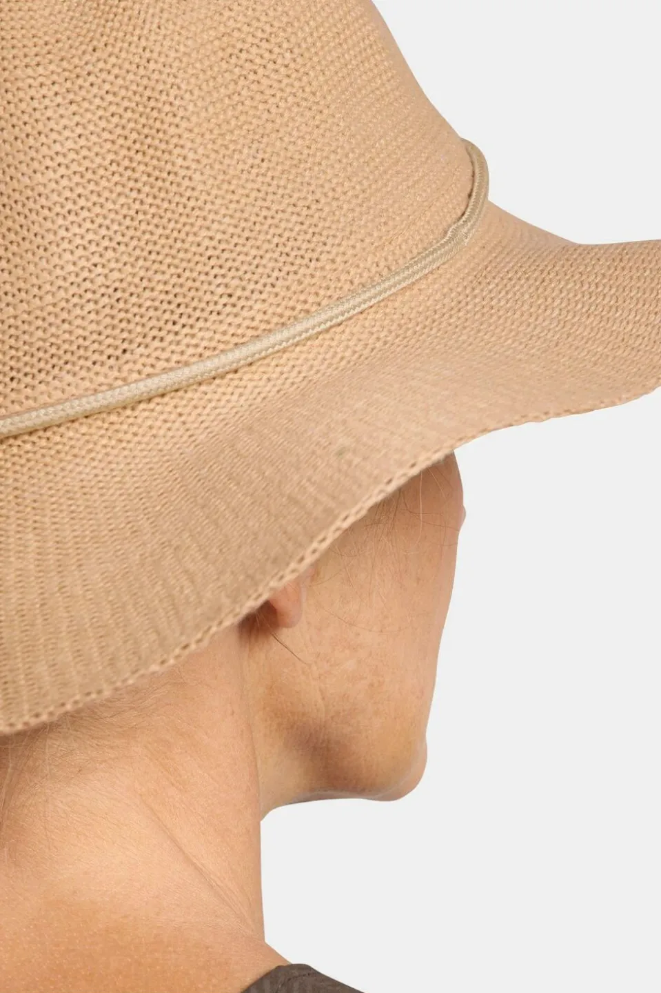 Chapeau Travel