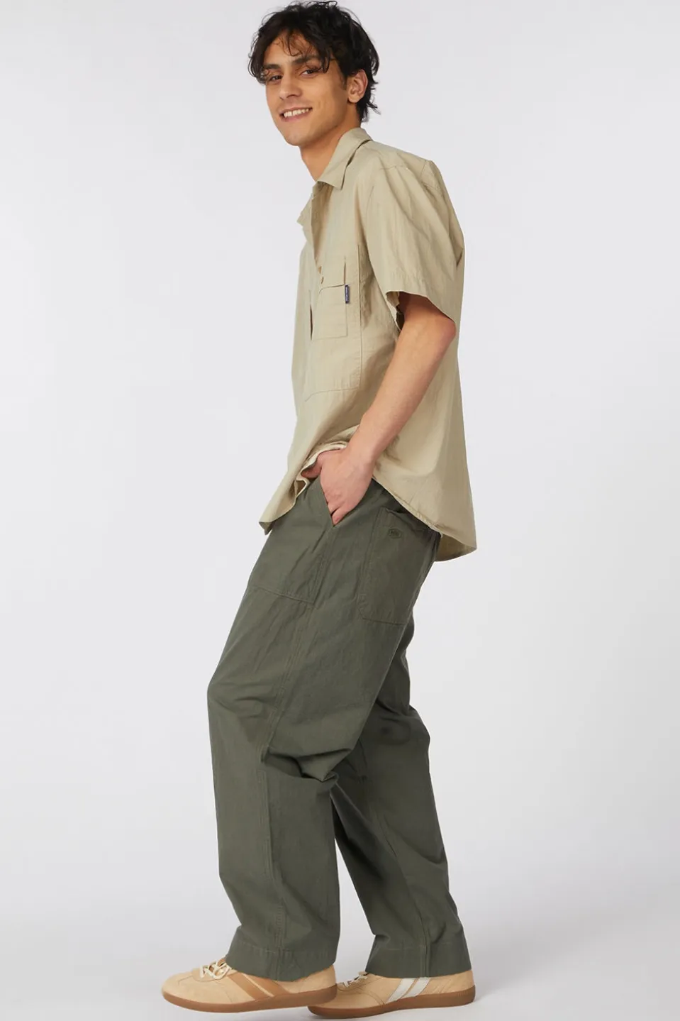 Pantalon One Tuck Wide Fatigue Pants