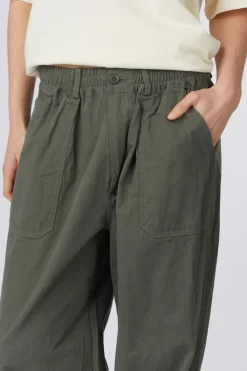 Pantalon One Tuck Wide Fatigue Pants