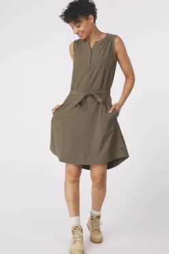 Robe Spotless Traveler Tank