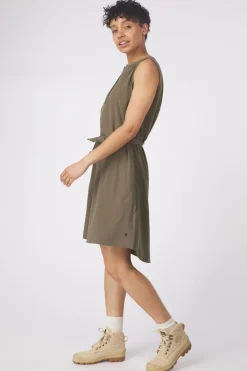 Robe Spotless Traveler Tank