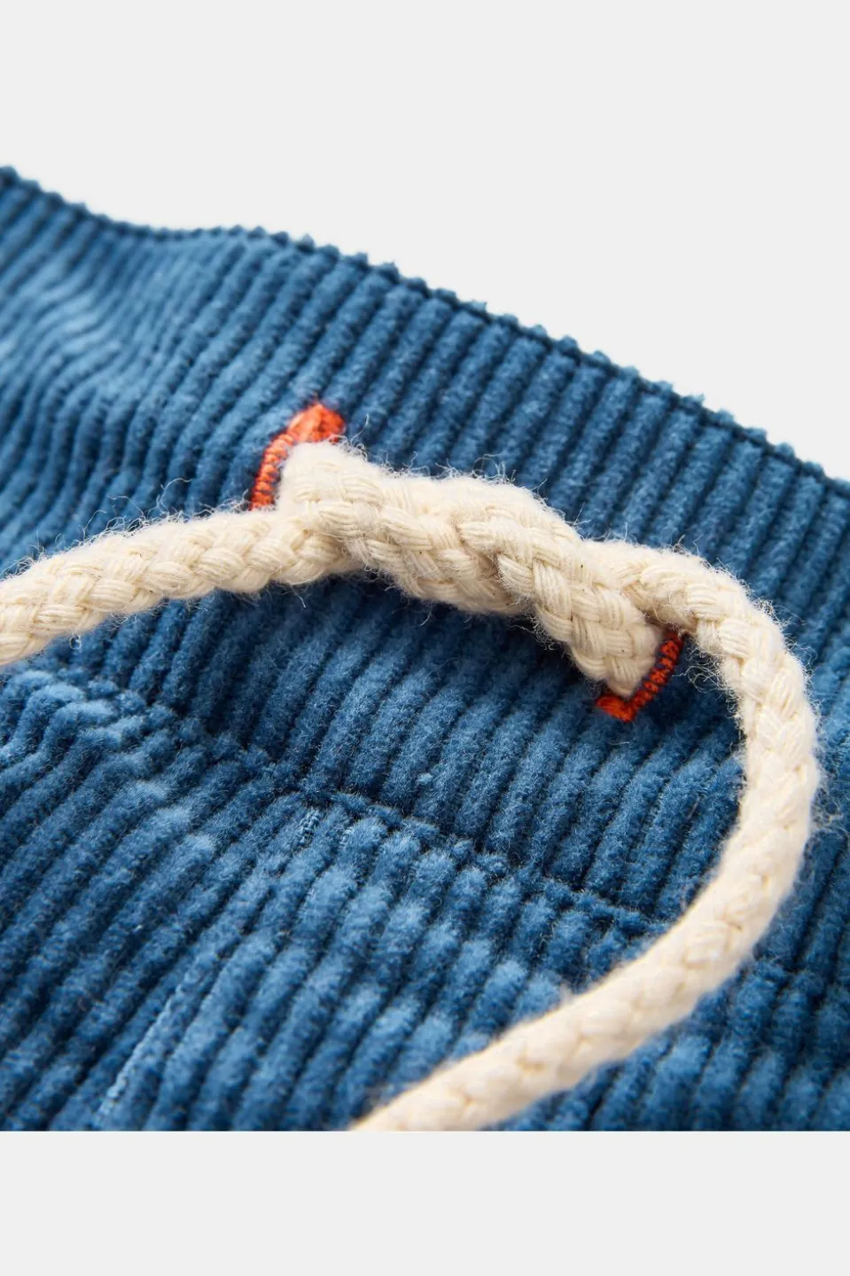 Short Avian Organic Cord Short