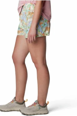 Short Boundless Trek™ Active Cargo Short 5"