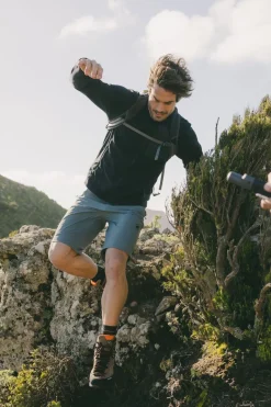 Short Hiking V Shorts